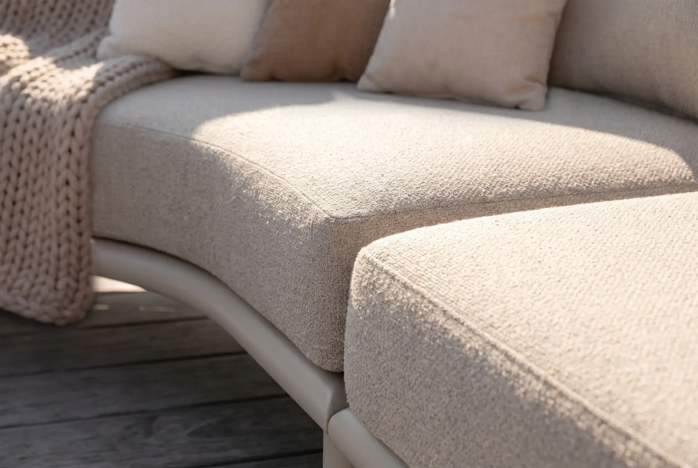 Abbraccio upholstery and woven construction in natural daylight