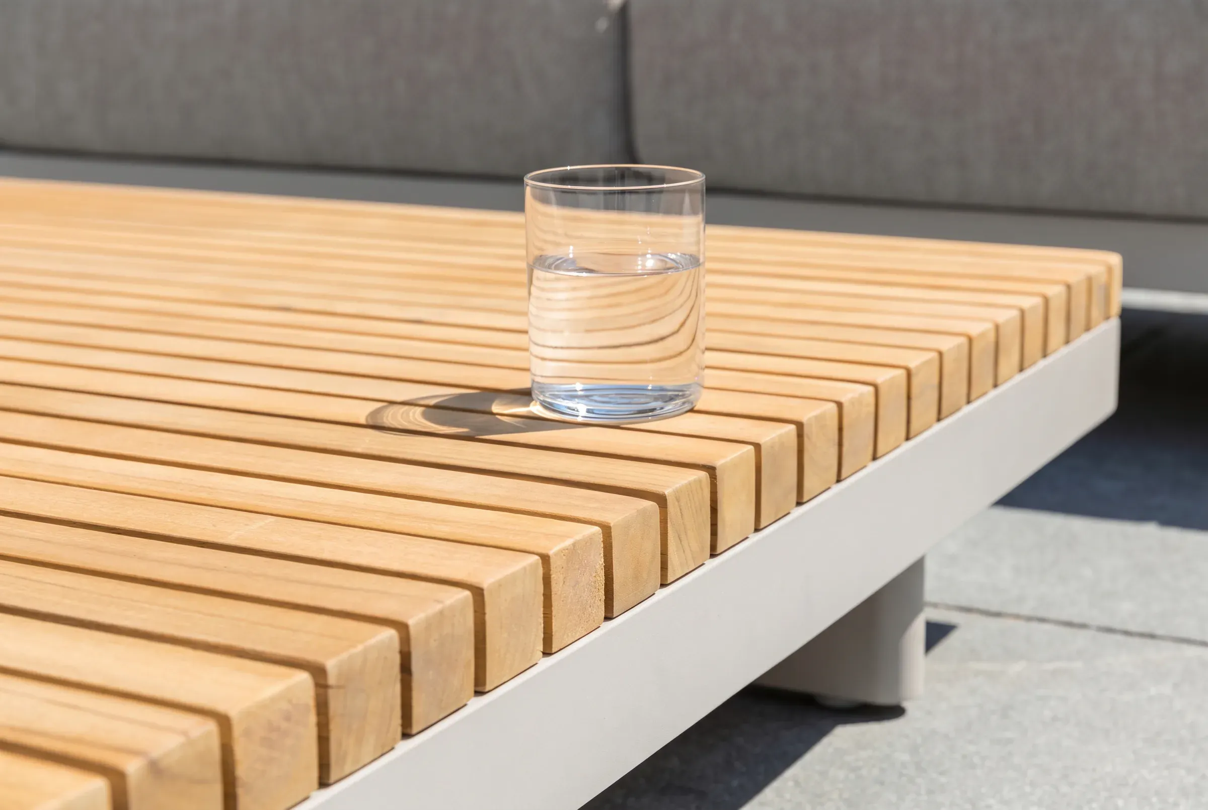 Horizon Sofa Set, close-up of construction and design details